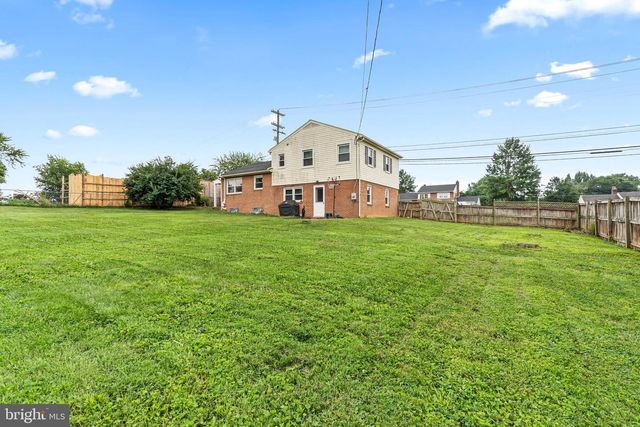 18608 MAUGANS AVE, Hagerstown, MD 21742