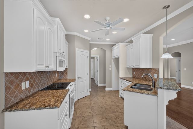 2140 Burgundy Ridge Drive, Shreveport, LA 71118