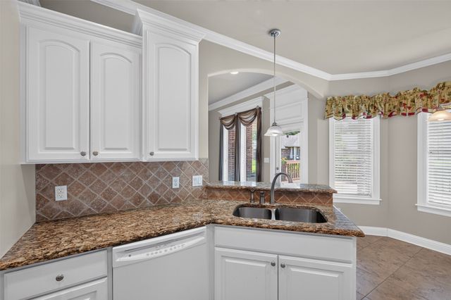 2140 Burgundy Ridge Drive, Shreveport, LA 71118