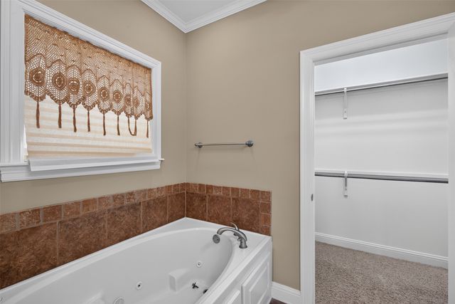2140 Burgundy Ridge Drive, Shreveport, LA 71118