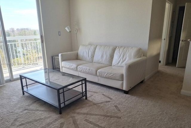 816 NW 11th St 806, Miami, FL 33136