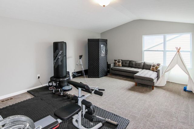 9146 Pennington Way, Blacklick, OH 43004