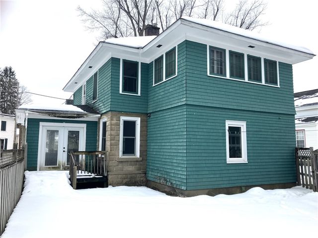 20 Taylor Street, Oxford, NY 13830