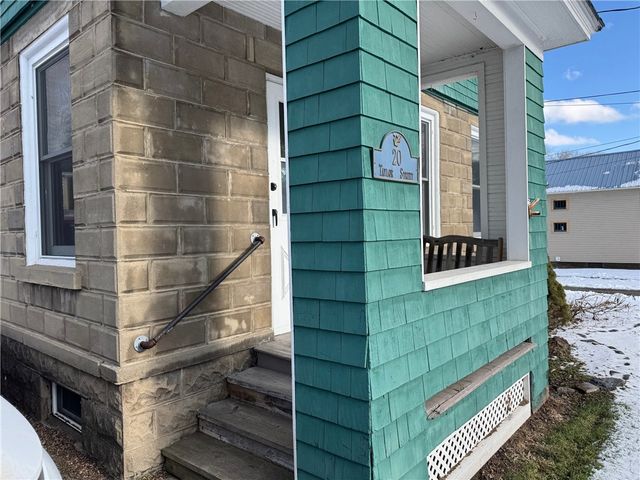 20 Taylor Street, Oxford, NY 13830