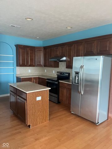 18827 Tillamook Run E, Noblesville, IN 46062