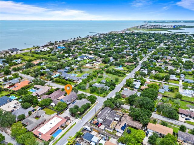354 Claremore St, Corpus Christi, TX 78412