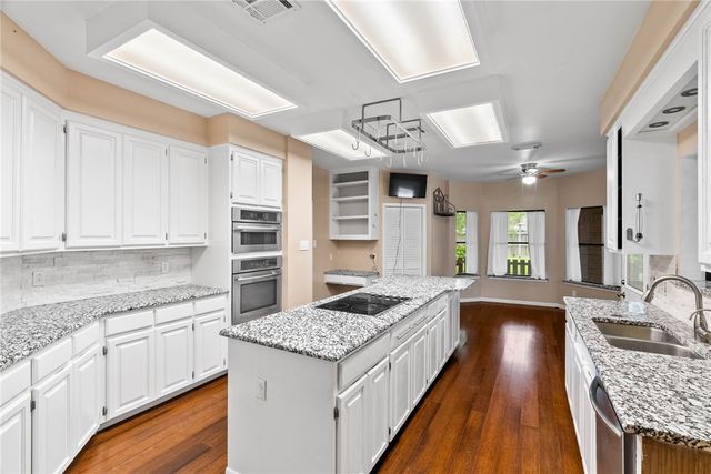 354 Claremore St, Corpus Christi, TX 78412
