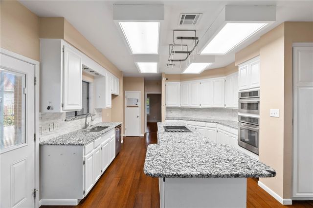 354 Claremore St, Corpus Christi, TX 78412