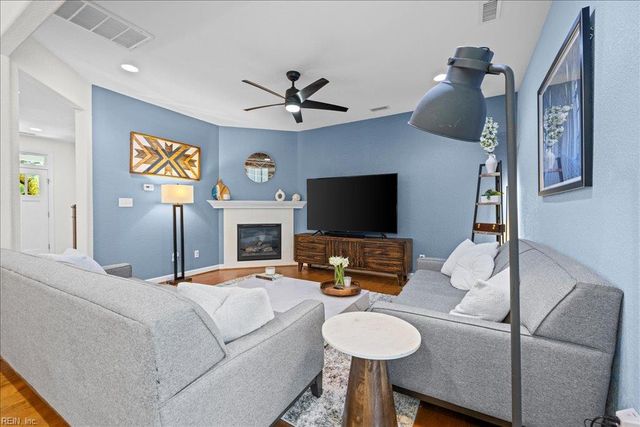 2229 Martlet LN, Virginia Beach, VA 23456
