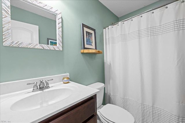 2229 Martlet LN, Virginia Beach, VA 23456