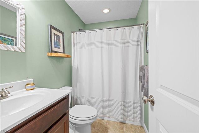 2229 Martlet LN, Virginia Beach, VA 23456