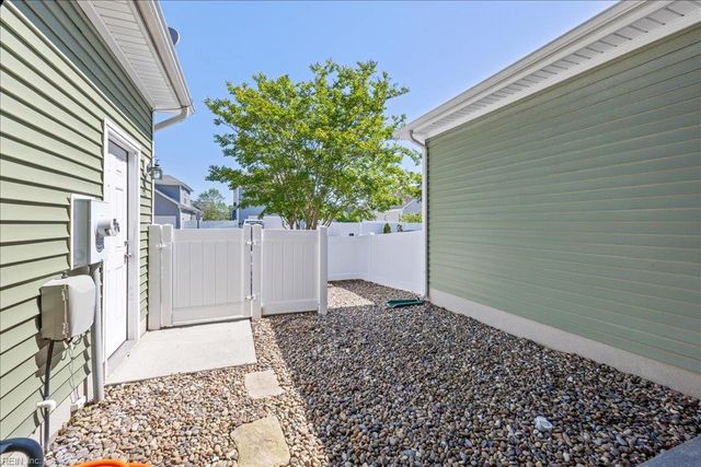 2229 Martlet LN, Virginia Beach, VA 23456