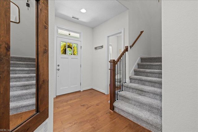 2229 Martlet LN, Virginia Beach, VA 23456