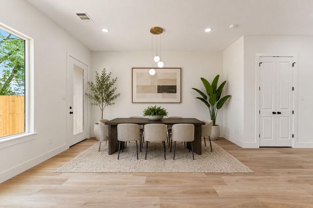 9109 Henrietta Street A & B, Houston, TX 77088