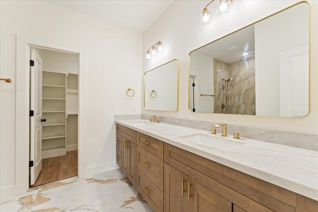 9109 Henrietta Street A & B, Houston, TX 77088