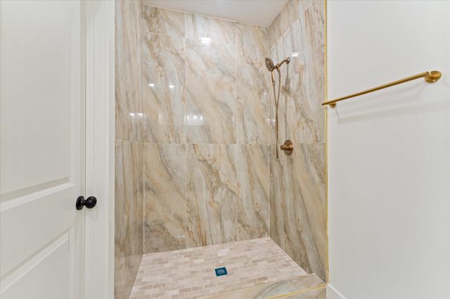 9109 Henrietta Street A & B, Houston, TX 77088