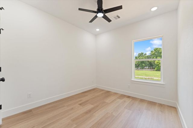 9109 Henrietta Street A & B, Houston, TX 77088