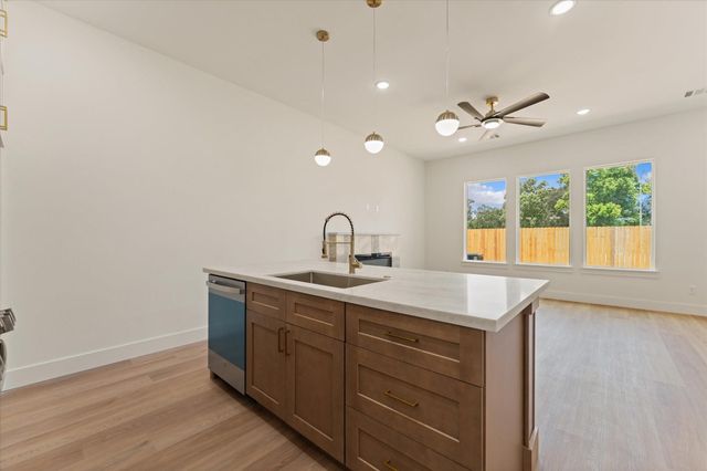 9109 Henrietta Street A & B, Houston, TX 77088