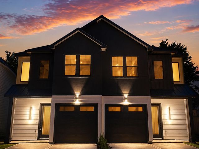 9109 Henrietta Street A & B, Houston, TX 77088