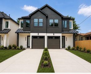 9109 Henrietta Street A & B, Houston, TX 77088