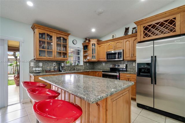 5673 SW 149th Ave, Miami, FL 33193