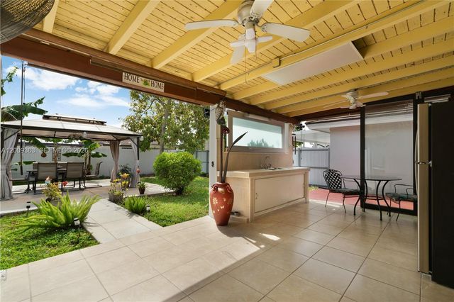 5673 SW 149th Ave, Miami, FL 33193