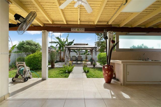 5673 SW 149th Ave, Miami, FL 33193