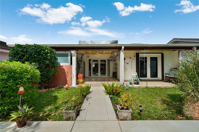 5673 SW 149th Ave, Miami, FL 33193