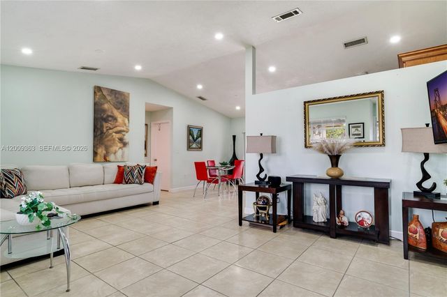 5673 SW 149th Ave, Miami, FL 33193