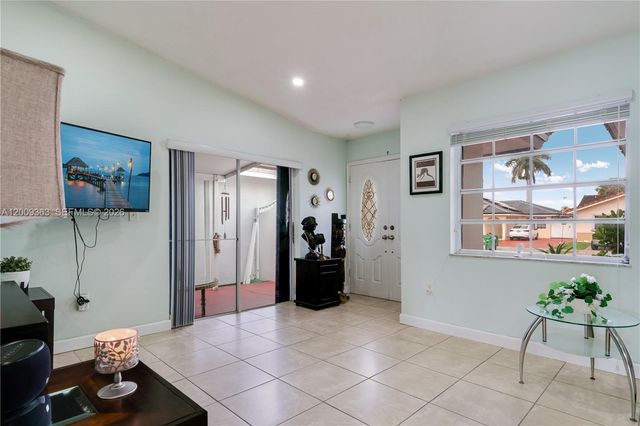 5673 SW 149th Ave, Miami, FL 33193