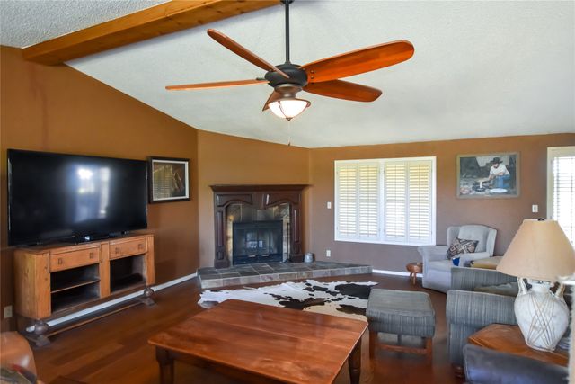 1817 Sunbeam Court, Midlothian, TX 76065