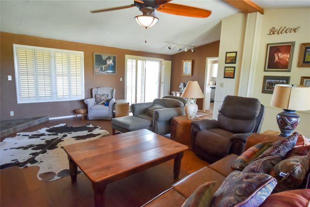 1817 Sunbeam Court, Midlothian, TX 76065