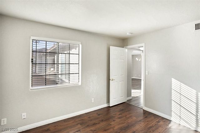 1411 Santa Margarita Street E, Las Vegas, NV 89146
