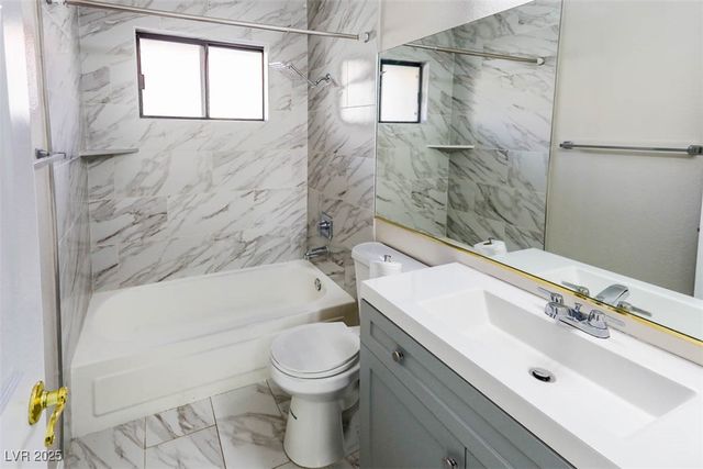 1411 Santa Margarita Street E, Las Vegas, NV 89146