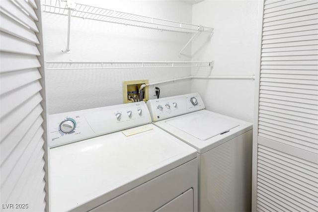 1411 Santa Margarita Street E, Las Vegas, NV 89146