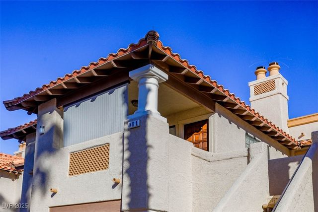 1411 Santa Margarita Street E, Las Vegas, NV 89146