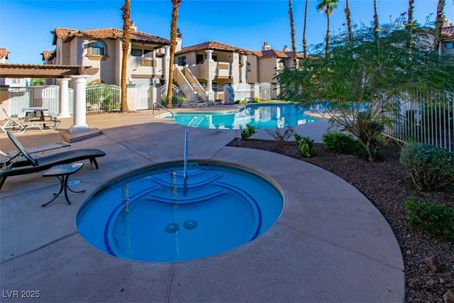 1411 Santa Margarita Street E, Las Vegas, NV 89146