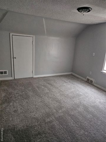 11627 Grayton Street, Detroit, MI 48224