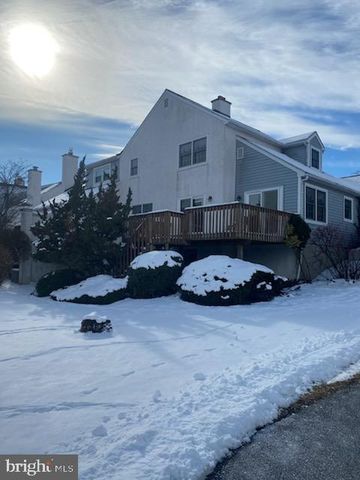 43 HUNTERS RUN, Newtown Square, PA 19073