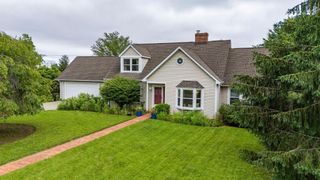 814 LAMMERMOOR DR, Staunton, VA 24401