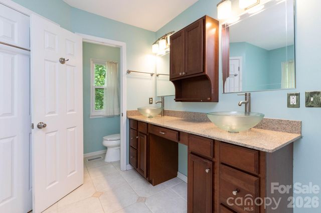 44 Deer Meadows Drive, Candler, NC 28715
