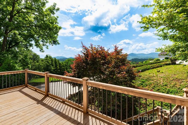 44 Deer Meadows Drive, Candler, NC 28715