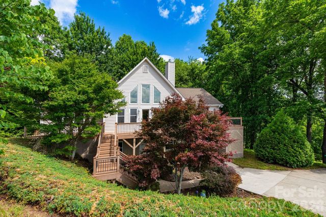 44 Deer Meadows Drive, Candler, NC 28715