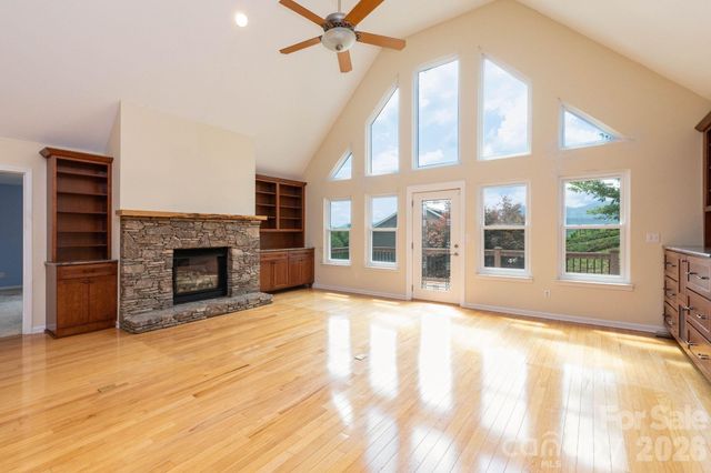 44 Deer Meadows Drive, Candler, NC 28715