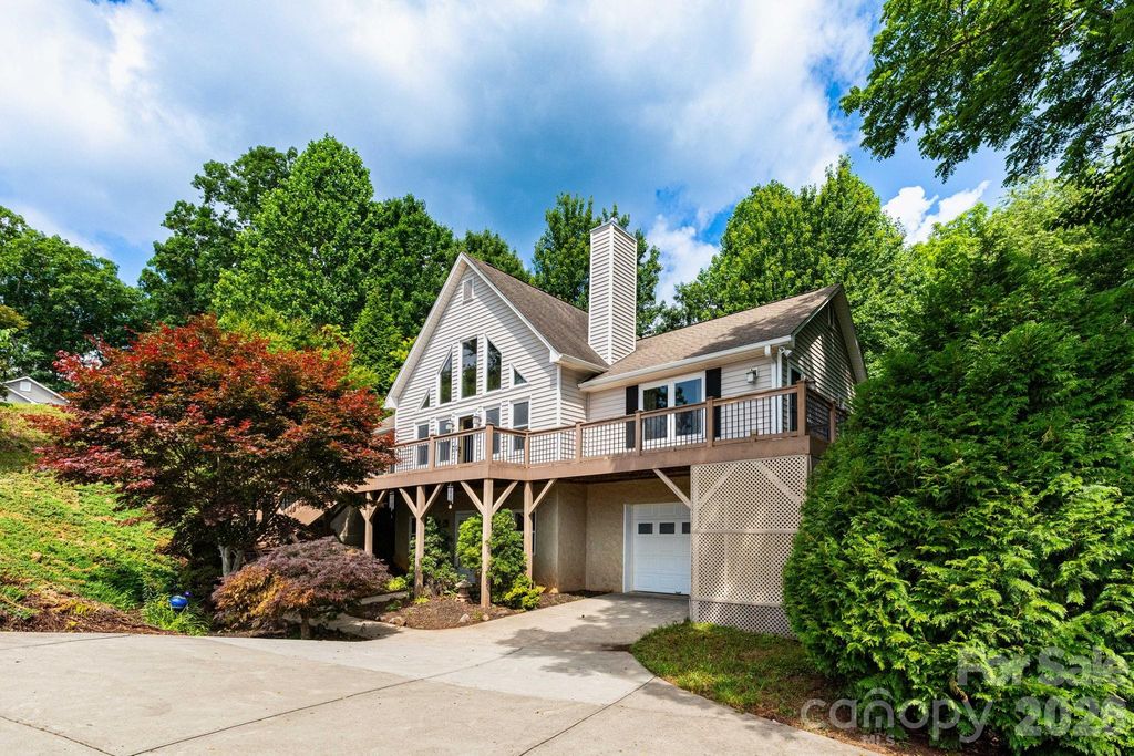 44 Deer Meadows Drive, Candler, NC 28715