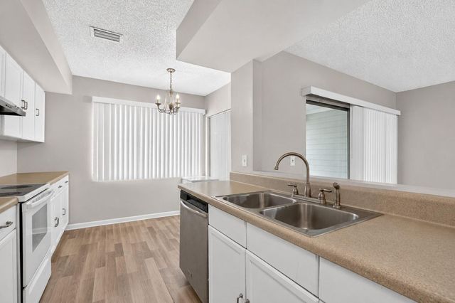 5314 SAPPHIRE Valley, Boca Raton, FL 33486