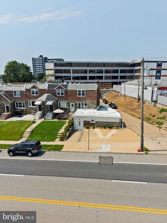2832 BELMONT AVE, PHILADELPHIA, PA 19131 — exterior