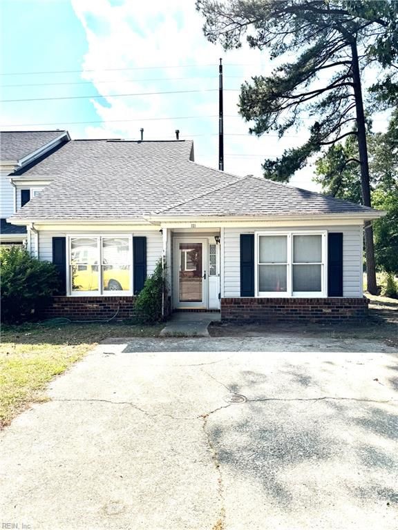 121 Monarch Glade, Yorktown, VA 23692
