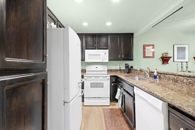 2280 Hurley Way #30, Sacramento, CA 95825