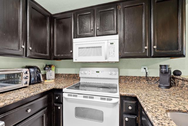 2280 Hurley Way #30, Sacramento, CA 95825